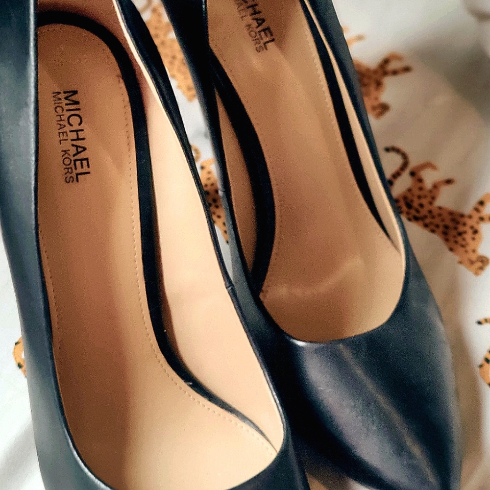Michael Kors black high heels size 8.5